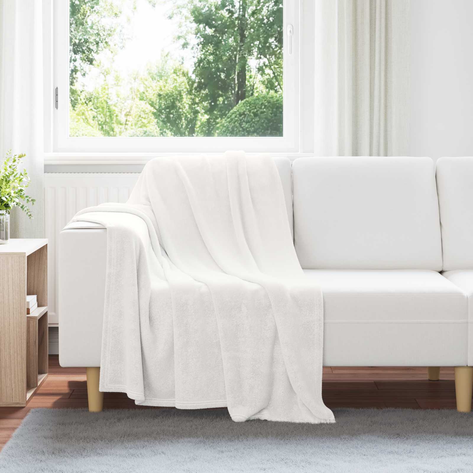 vidaXL Throw Blankets 6 pcs White 130 x 150 cm 3.04 kg Fleece 1