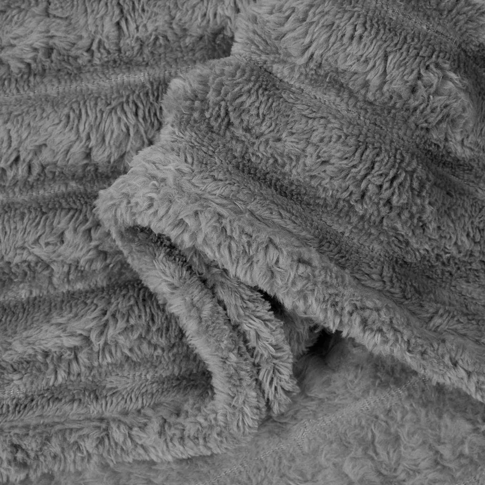 vidaXL Throw Blanket Dark Grey 240 x 220 cm 1.36 kg Fleece 6