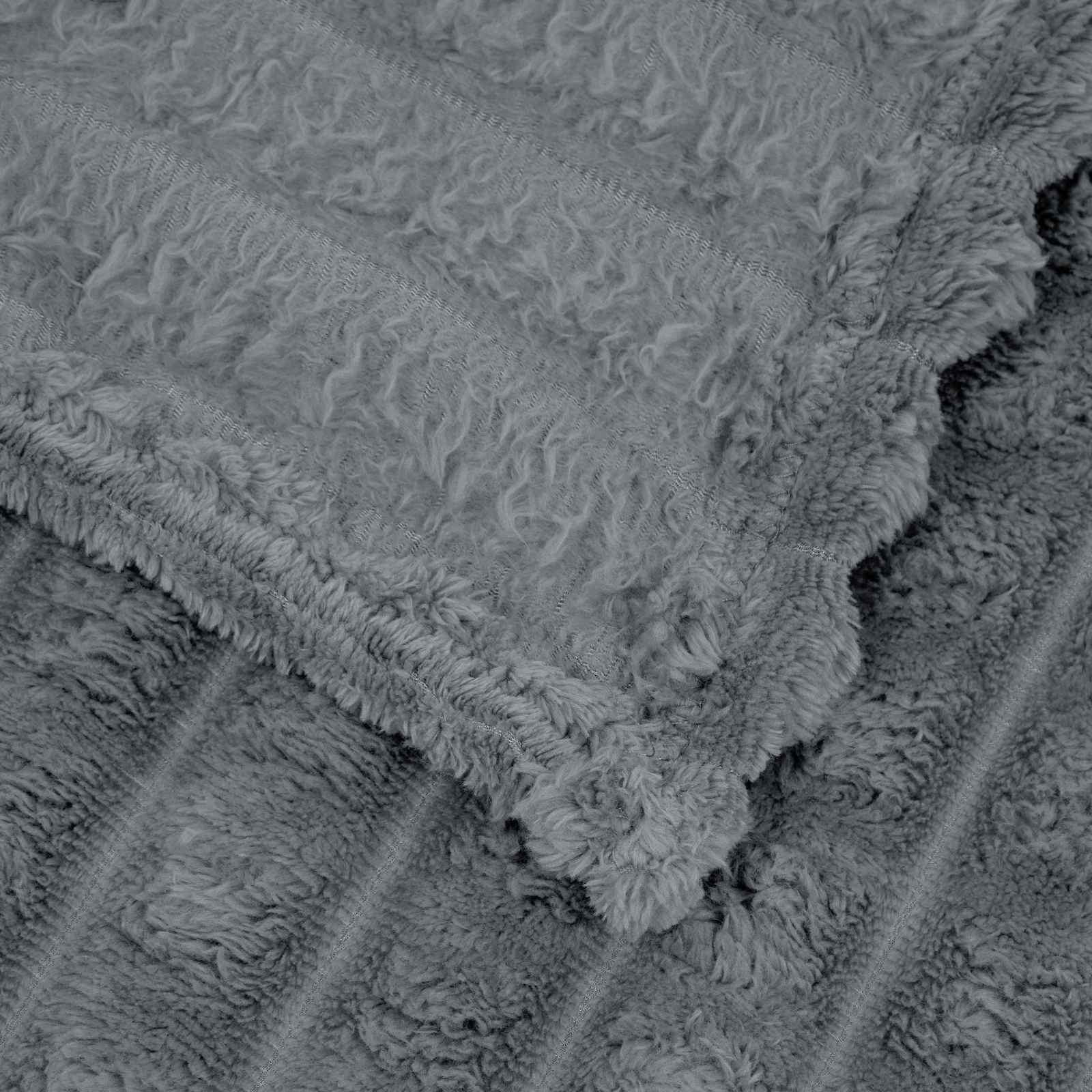 vidaXL Throw Blanket Dark Grey 270 x 240 cm 1.66 kg Fleece 5