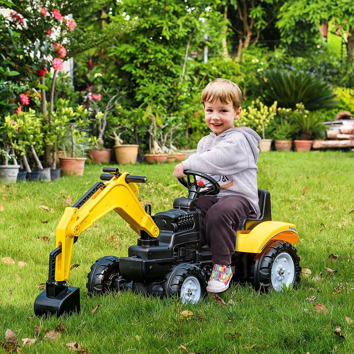 HOMCOM Kids Ride on Digger Pedal Go Kart Pretend Play Construction No Power Truck with Horn for 3 - 6 Years, Yellow