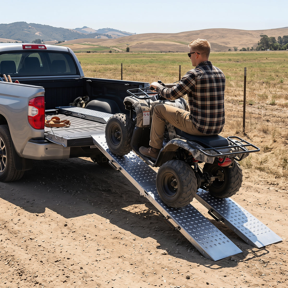 Folding Loading Ramps and 400 KG Capacity 2-Pack Multi-Use Ramps with Handles for Pickup Truck and Trailer-Silver