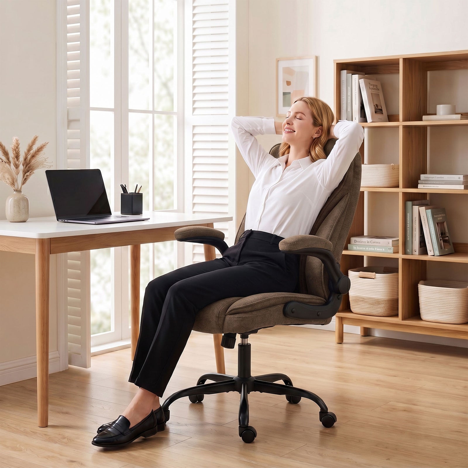 HOMCOM Office Chair, Ergonomic Desk Chair with Flip-up Armrest, Pocket Springs, Swivel Wheels, Adjustable Height, Brown