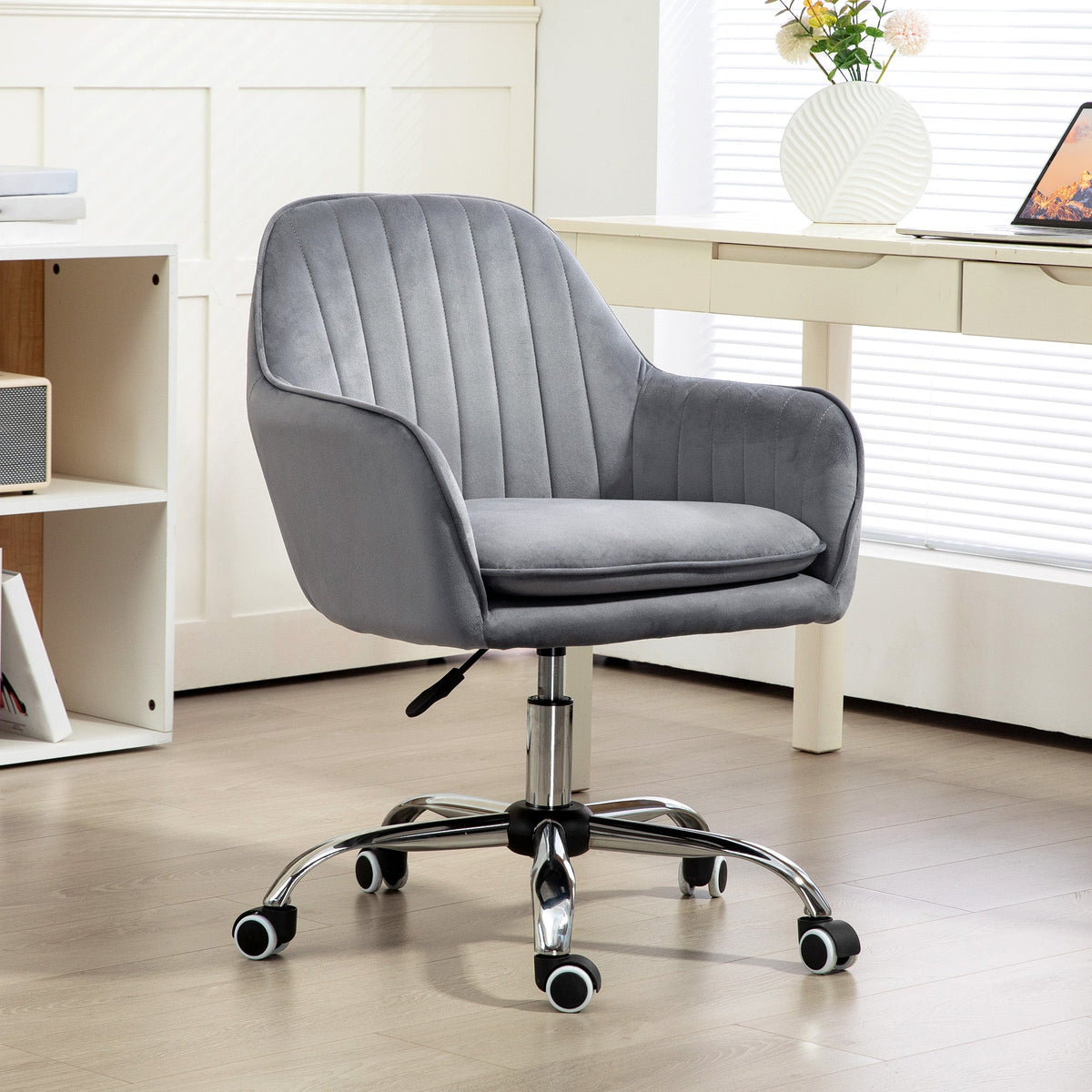 HOMCOM Office Chair, Swivel Desk Chair, Velvet-Feel Fabric Vanity Chair with Adjustable Height and Rolling Wheels for Home Work Study, Grey