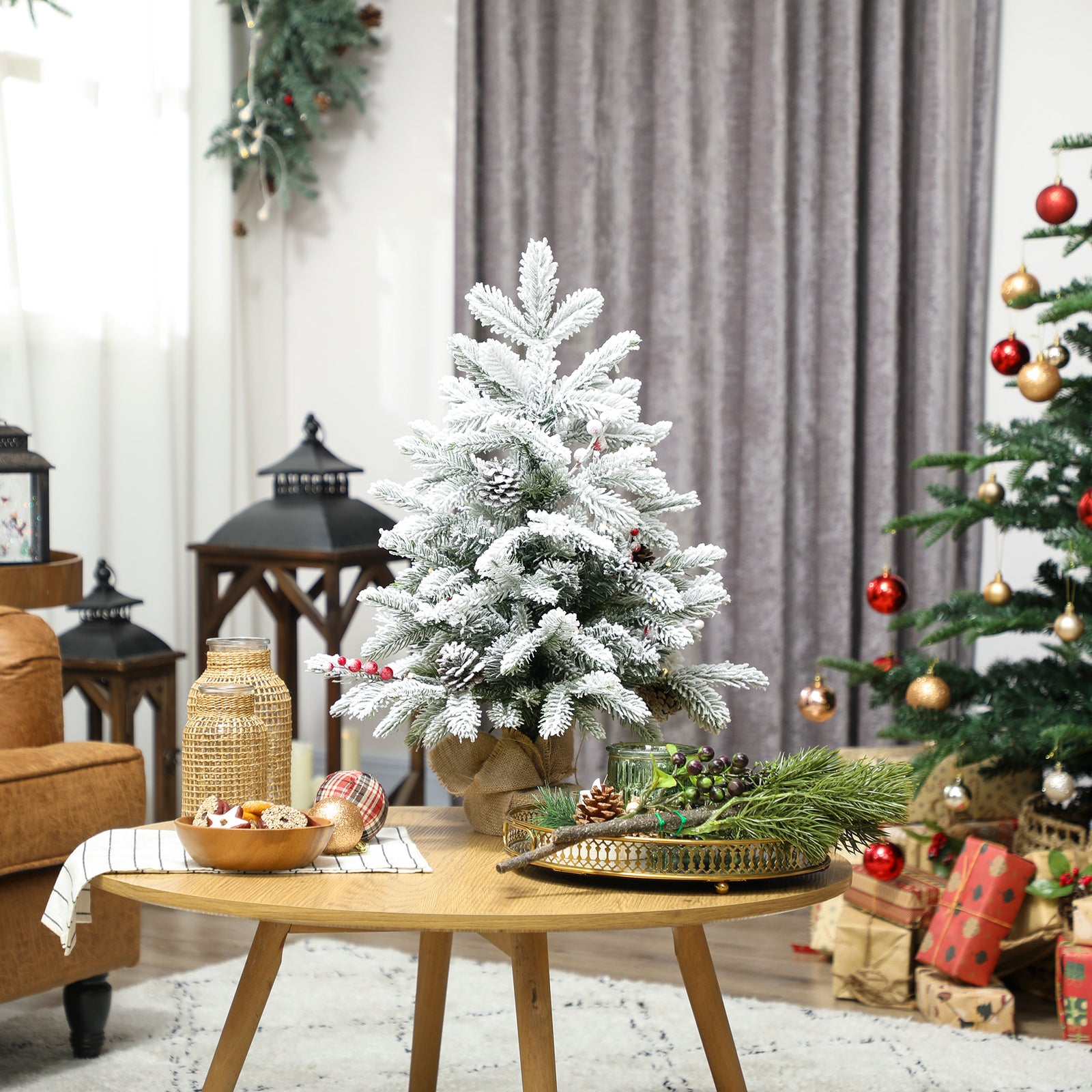 HOMCOM 60 cm Prelit Small Christmas Tree with 35 LED Lights, Snow Flocked Tabletop Mini Xmas Tree with Pine Cones, Berry Clusters and Linen Cover Base, Battery Operated, Green