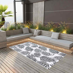 vidaXL Outdoor Carpet | White and Black | Polypropylene | Medium 1