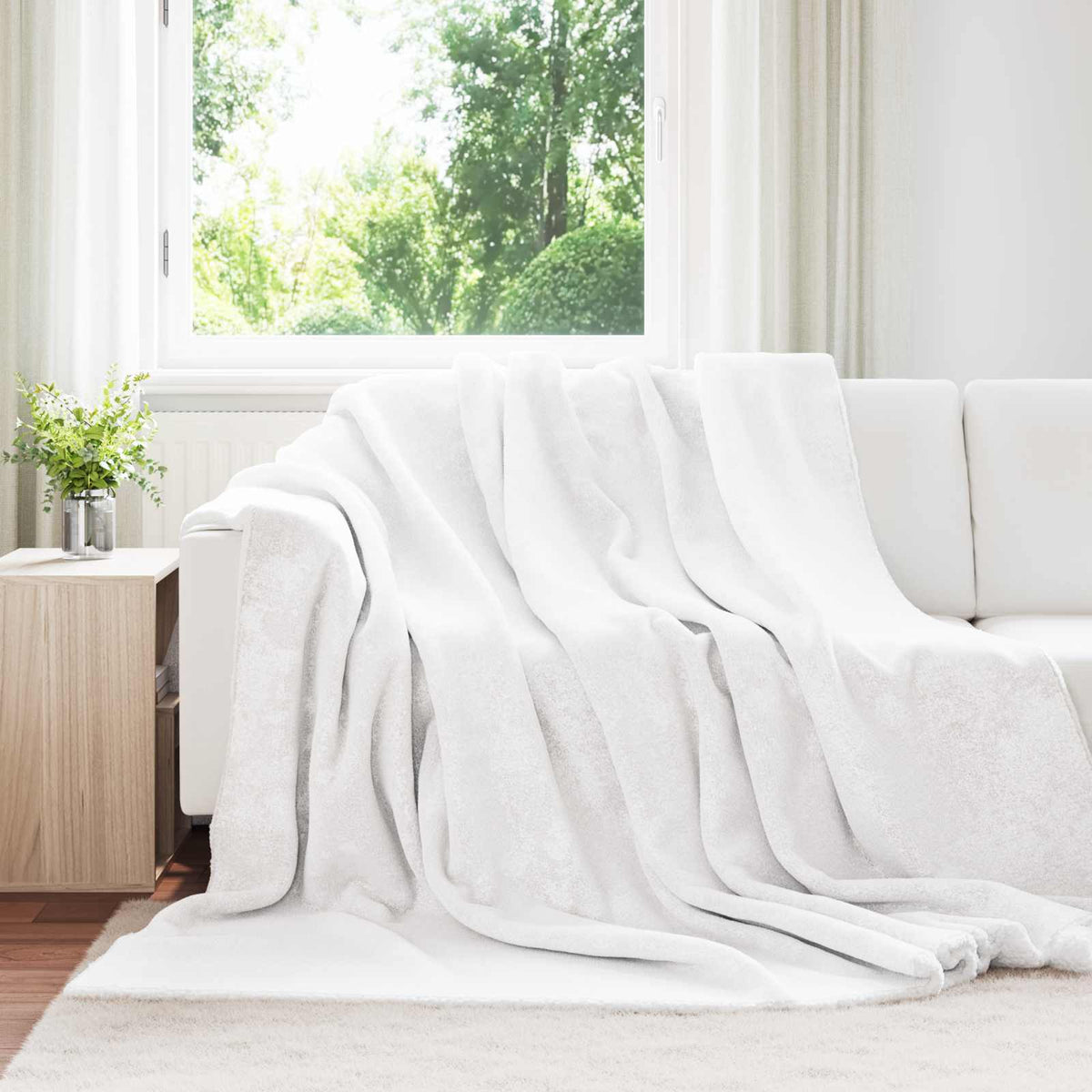 Throw Blanket 240 x 220 cm 2.67 kg Fleece White