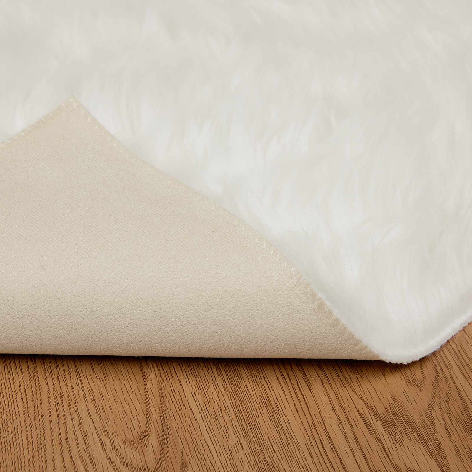 vidaXL Faux Sheepskin Rug TAFALLA White 140 x 200 cm Polyester 6