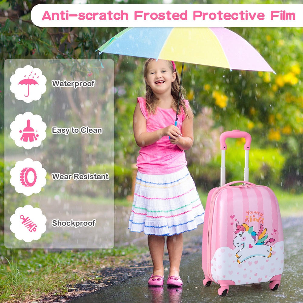 The kids luggage standing outside in the rain with icons showing waterproof features