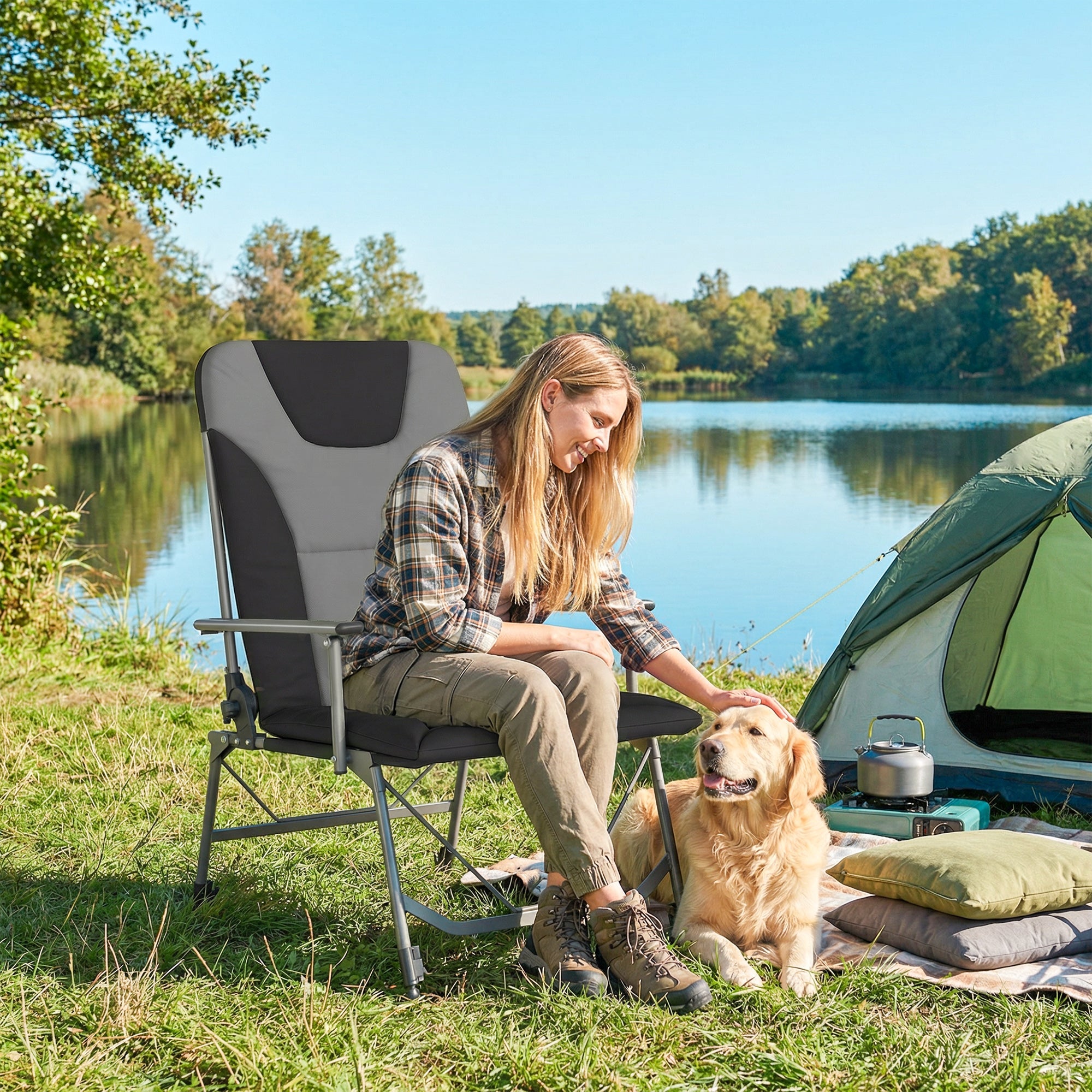 Outsunny Camping Chair Padded Reclining Folding Chair with Wide Armrests for Adults Black