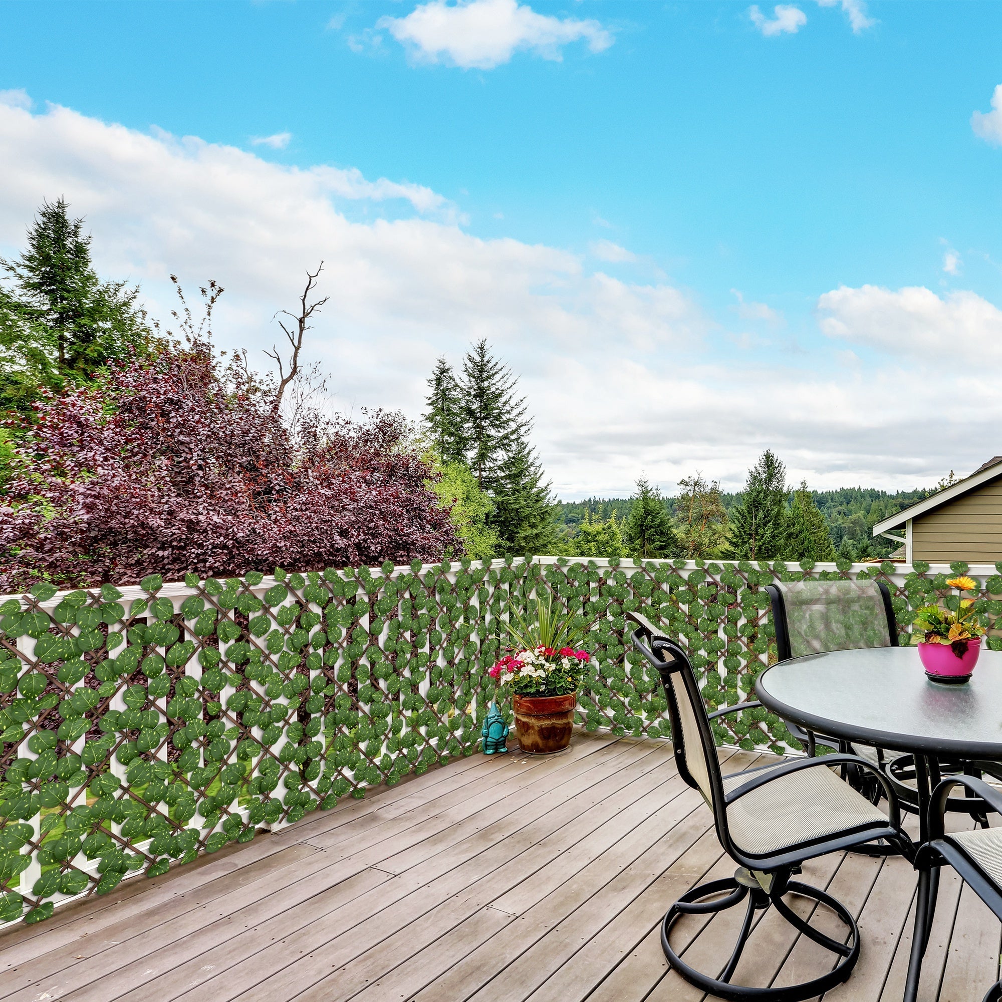 Outsunny Set of 2 Expandable Artificial Trellis Hedges â Realistic Leaf Privacy Screen, 2 x 1 m