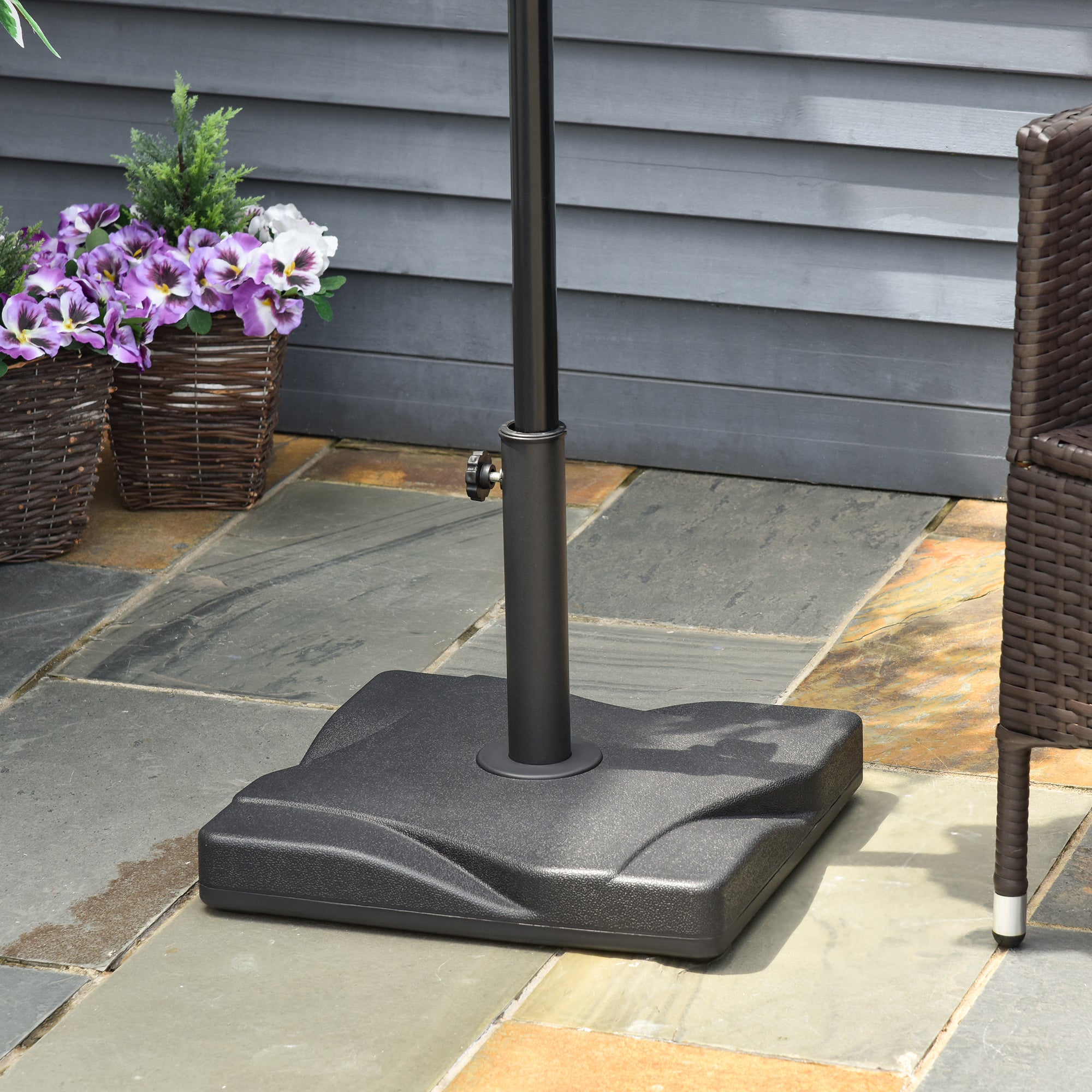 Outsunny 20kg Square Parasol Base Outdoor Garden Cement Umbrella Weight Stand Holder, Fits Î¦32mm,Î¦38mm,Î¦48mm Pole - Black
