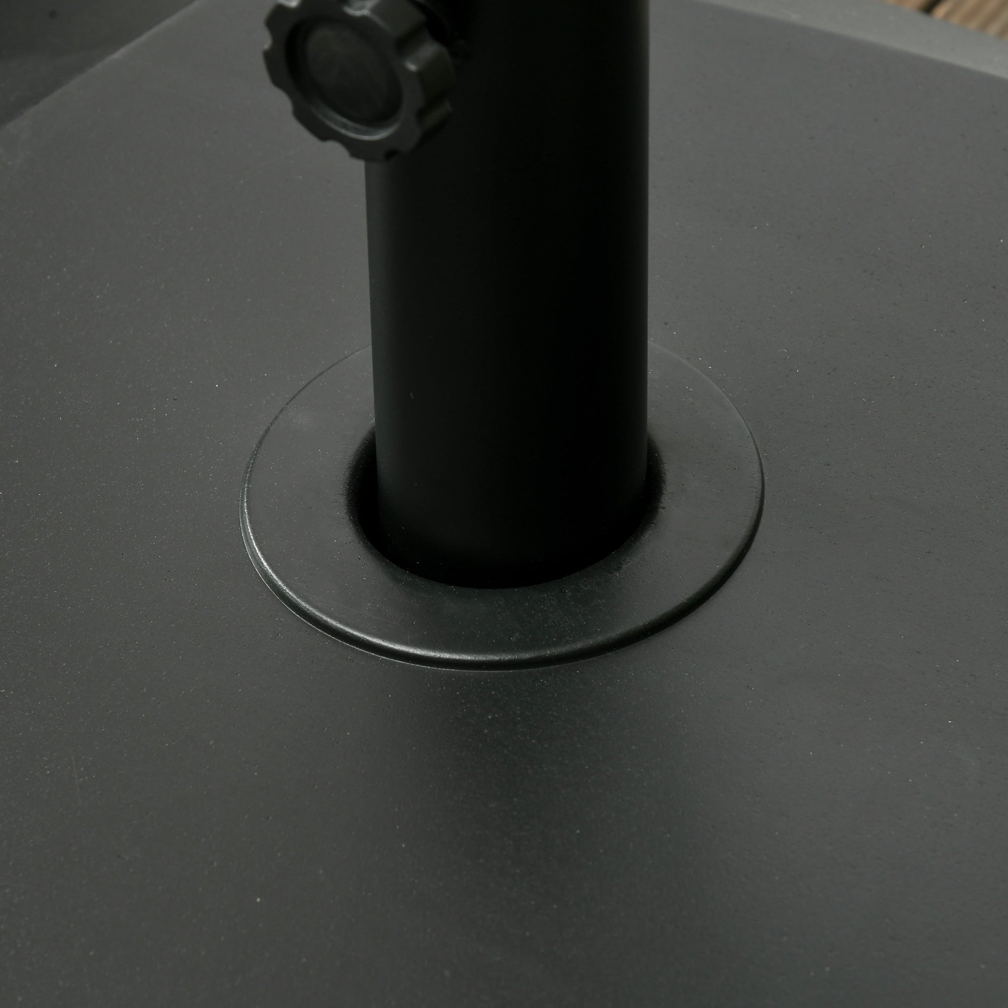 Outsunny Garden Parasol Base Holder, 43kg Water or 60kg Sand Filled, Outdoor Market Umbrella Stand Weight with Wheels and Brakes, Black