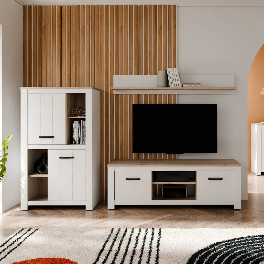 Elara White image