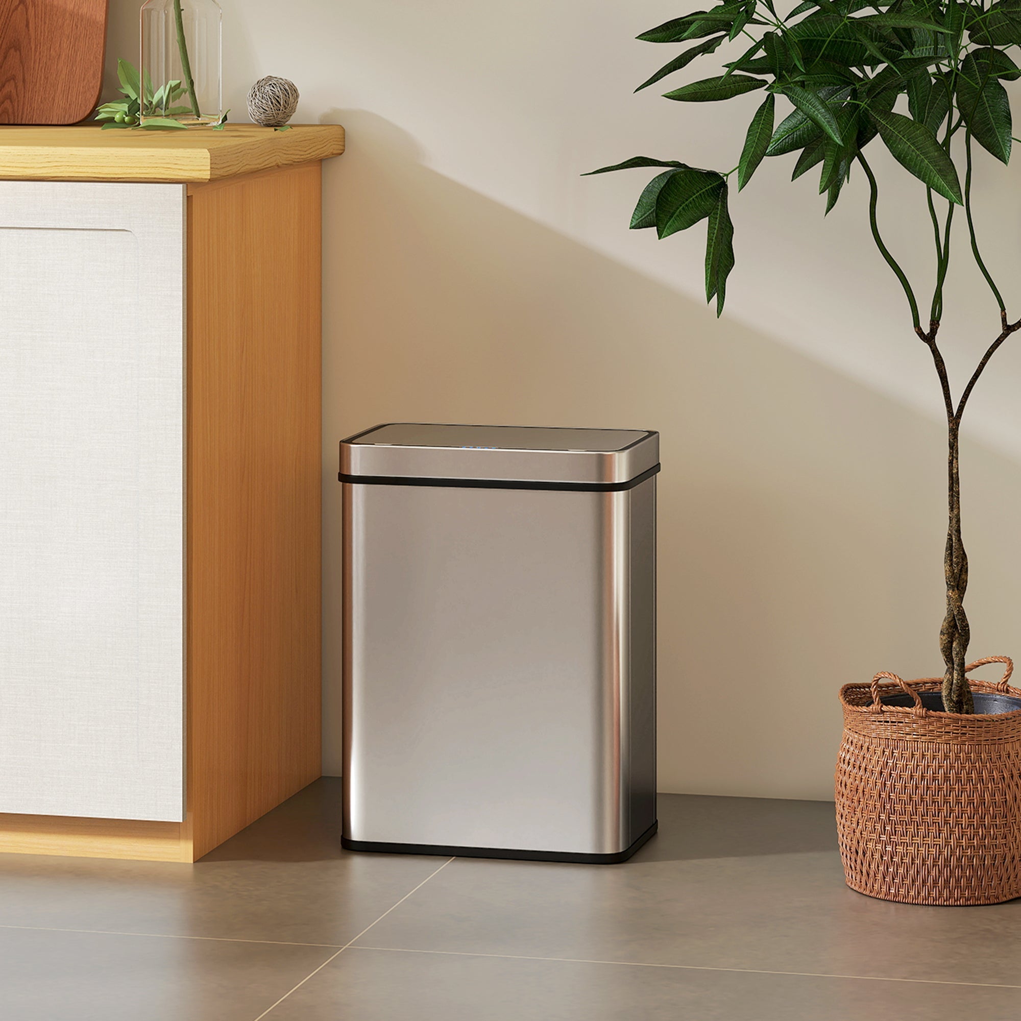 HOMCOM 50 L Sensor Can,  Sensor Bin with Soft-Close Lid, Fingerprint-Proof Stainless Steel, Silver Tone