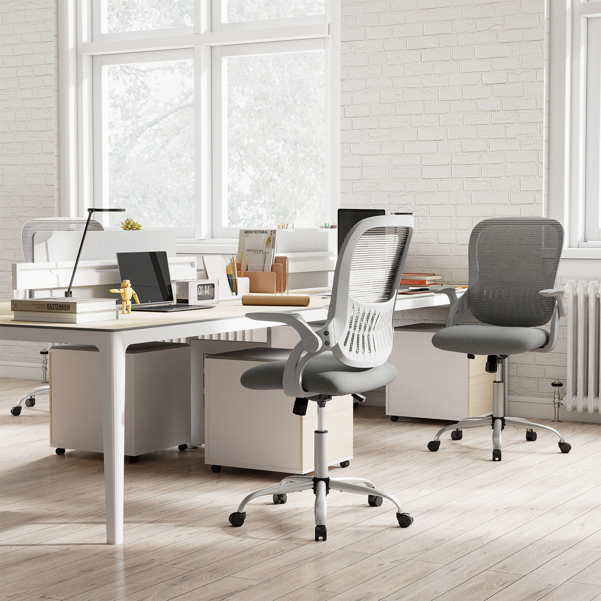 Home Office Chair Ergonomic Breathable Mesh Chair with Flip Up Armrests and Back Storage Space-Grey