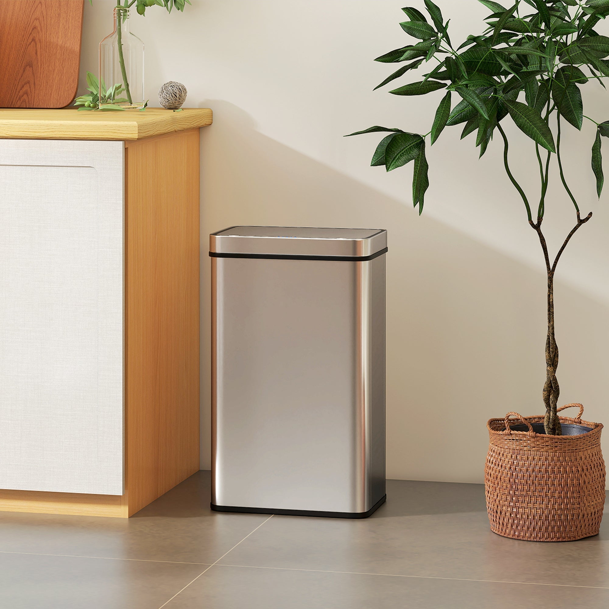HOMCOM 60 L Sensor Can,  Sensor Bin with Soft-Close Lid, Fingerprint-Proof Stainless Steel, Silver Tone