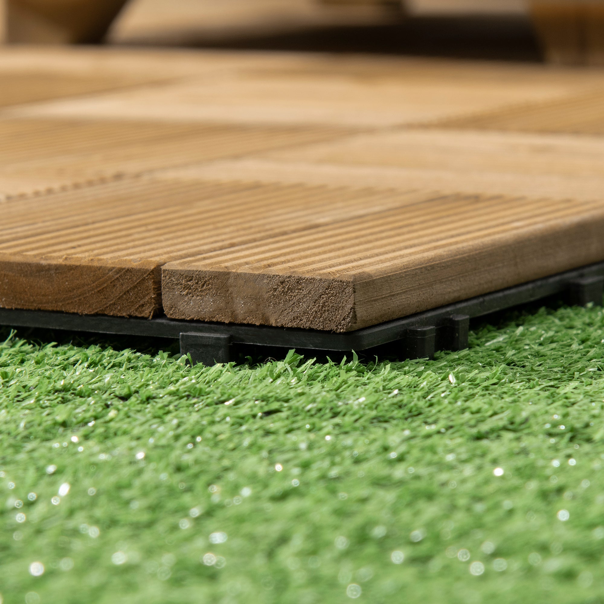 Outsunny 27 Pcs Wooden Interlocking Decking Tiles, Outdoor Flooring Tiles for Patio, Balcony, Terrace, Hot Tub, 30 x 30 cm per Piece, 2.5√£≈Ω¬° per Pack, Brown