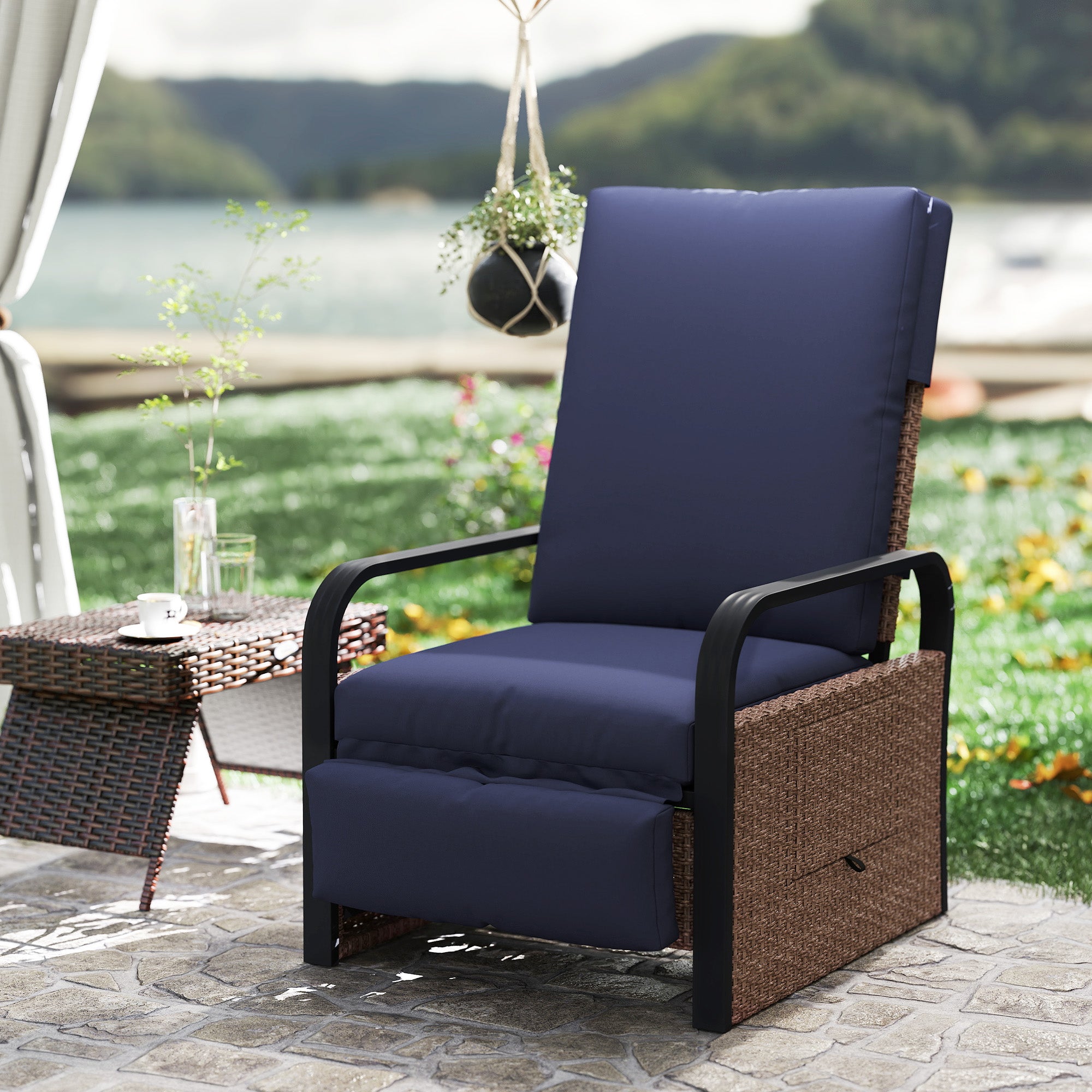 Outsunny 140√Ç¬∞ Reclining Rattan Armchair - Brown/Blue