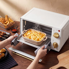HOMCOM Mini Oven, 9L Countertop Electric Grill, Toaster Oven with Adjustable Temperature and Timer, 750W, White
