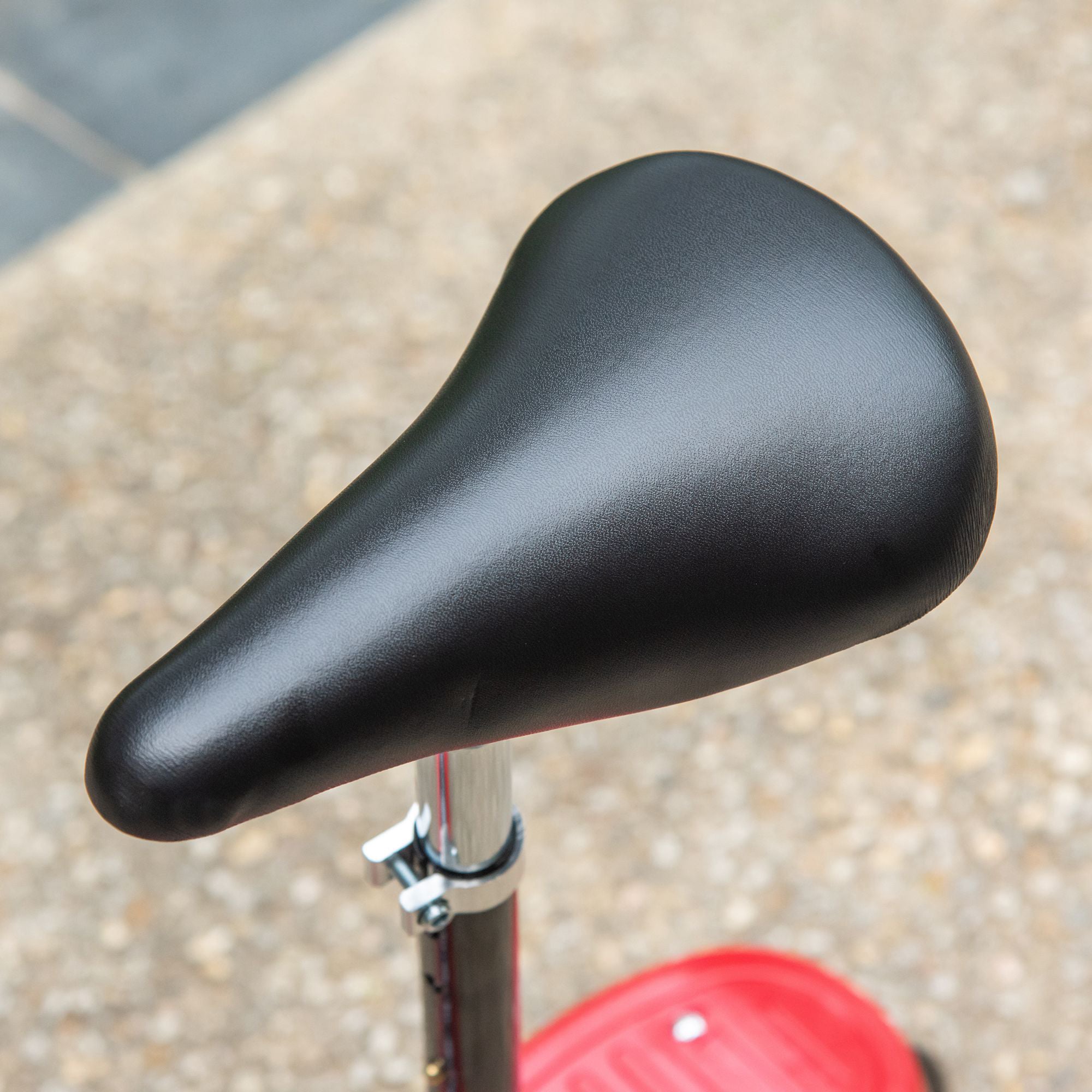 HOMCOM Powered E-Scooter Ride-On, with Brakes, Adjustable Seat, Adjustable Handlebars, Red