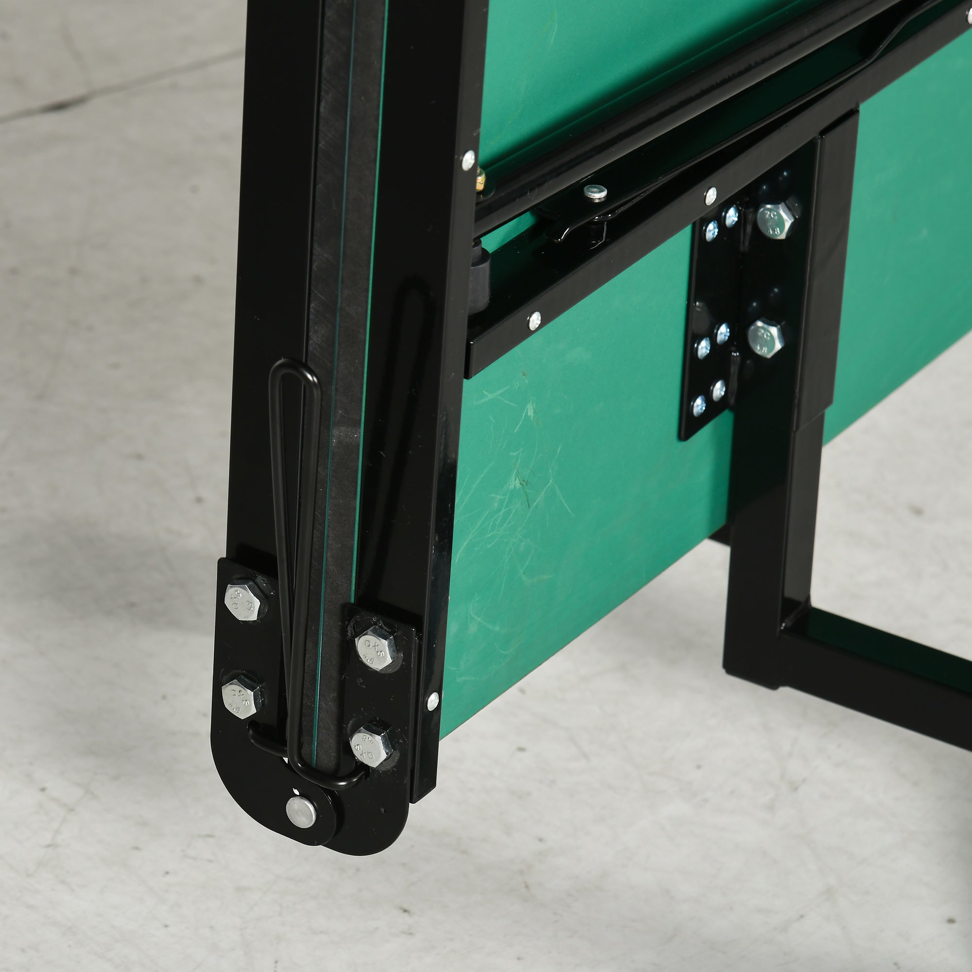 SPORTNOW 9FT Folding Tennis Table, with 8 Wheels, for Indoor Use, Green