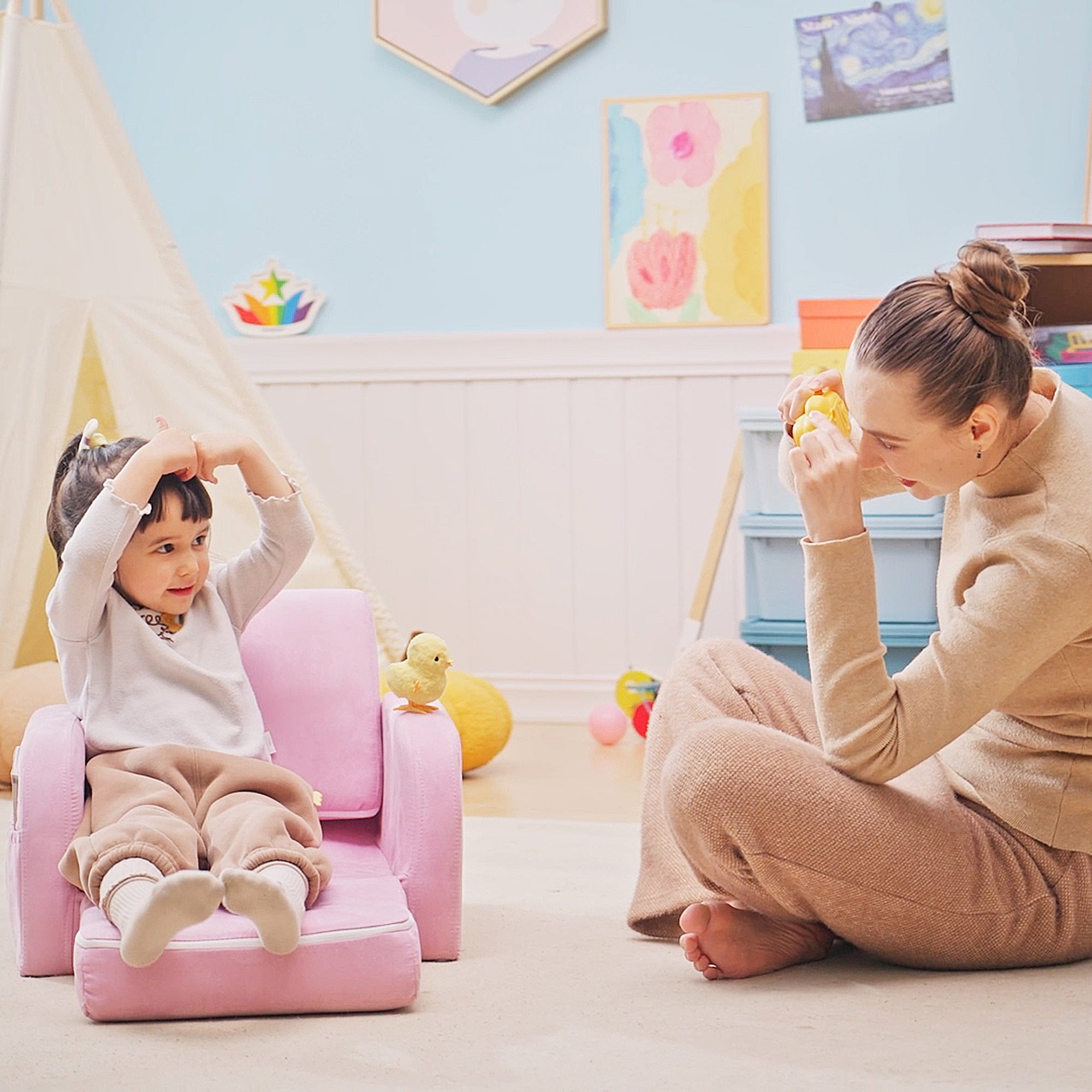 HOMCOM 2-in-1 Kids Armchair, Toddler Sofa Bed, with Wood Frame, for Bedroom, Playroom - Pink