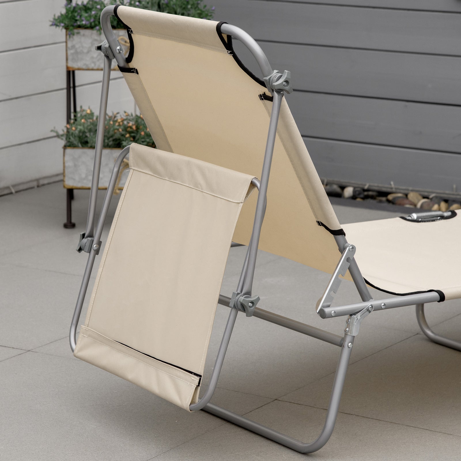 Outsunny Folding Sun Lounger with Canopy, Reclining Sunbed with 4-Position Adjustable Backrest, 600D Oxford Cloth, Portable Garden Lounger Recliner Chair for Beach, Camping, Patio, Beige