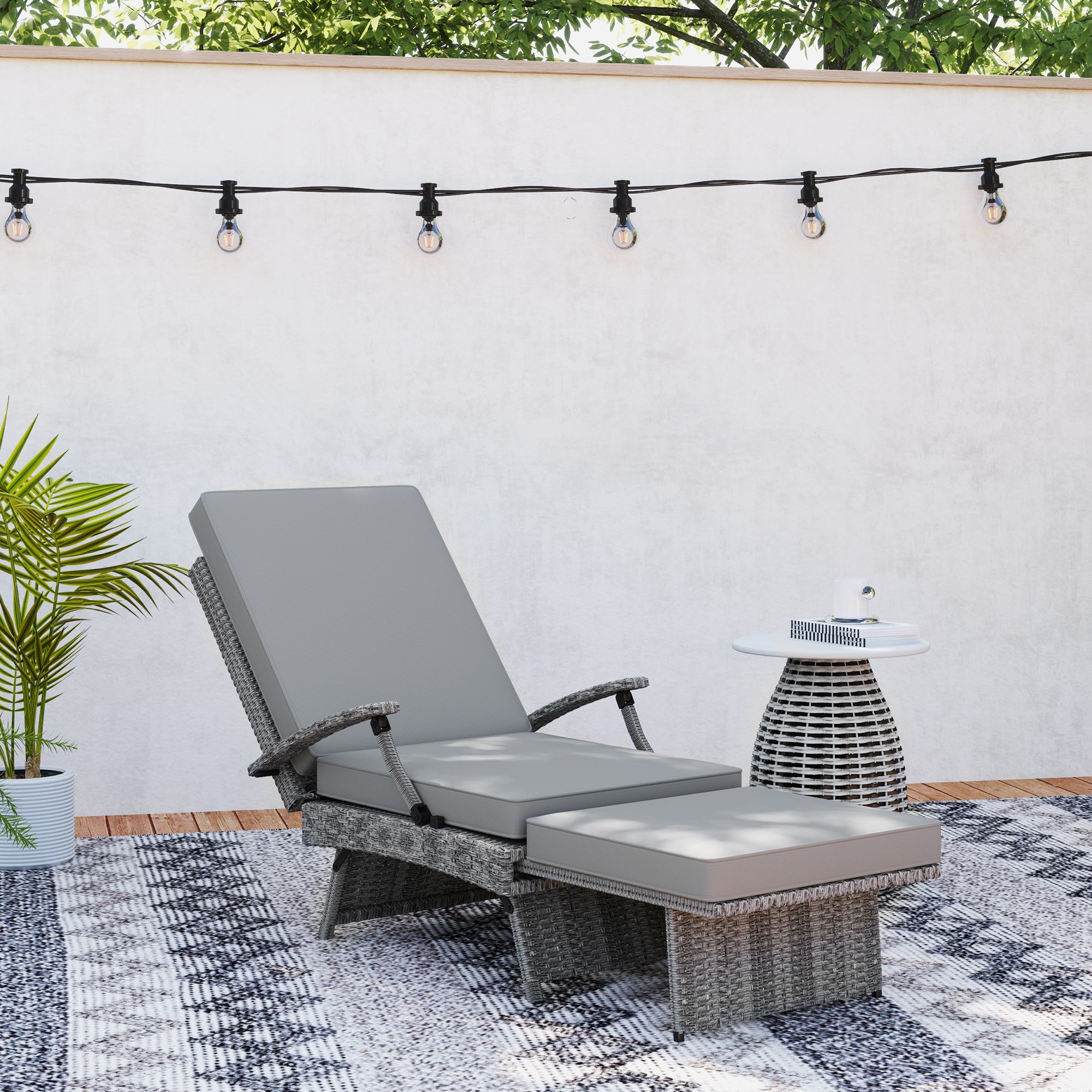 Outsunny 80√Ç¬∞ Reclining Rattan Lounger - Grey