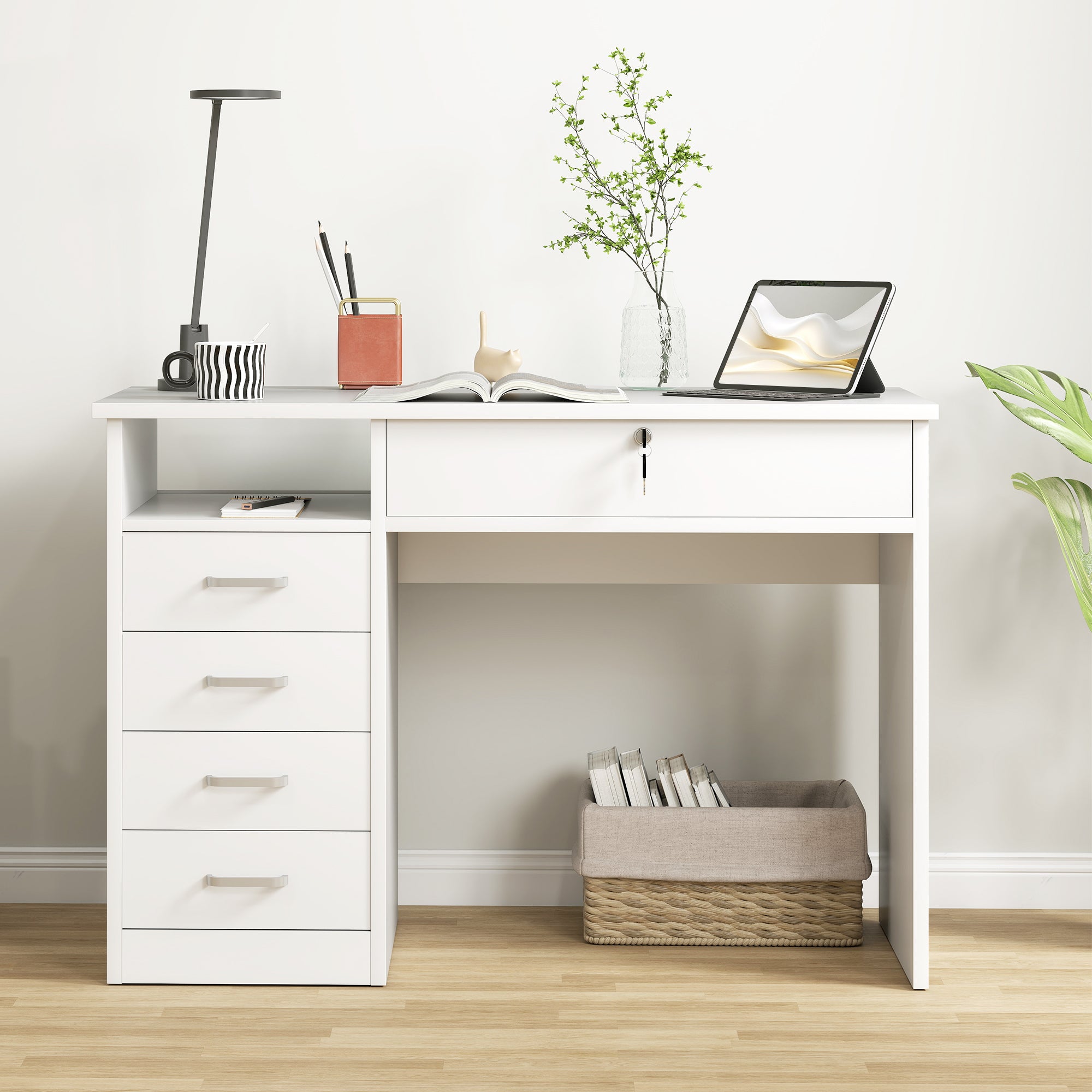 HOMCOM Computer Desk, Home Office Desk with Lockable Drawer, Storage Shelf for Study Bedroom, 110 x 50 x 76 cm, White