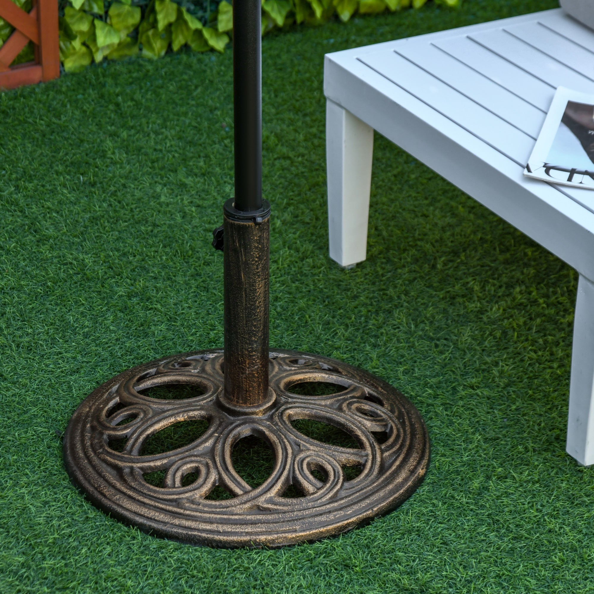 Outsunny 11.5 kg Cast Metal Round Patio Umbrella Base Stand, Umbrella Holder for Outdoor, Patio, Garden, Bronze Tone