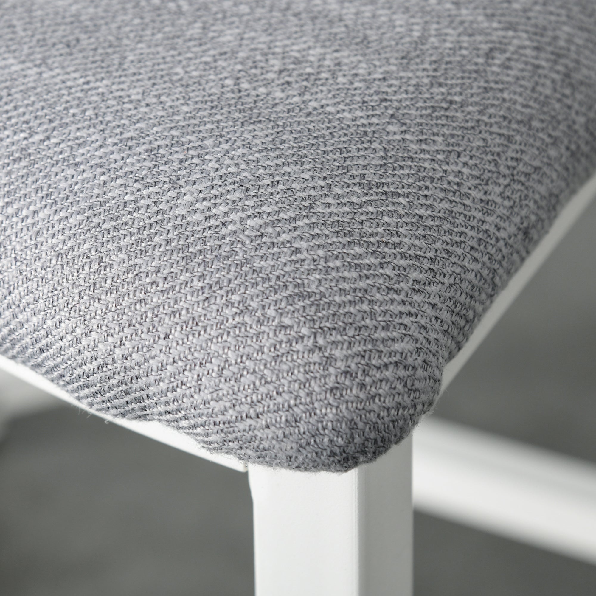 HOMCOM Modern Round Dining Table Set with 4 Upholstered Stools for Dining Room, Kitchen, Grey