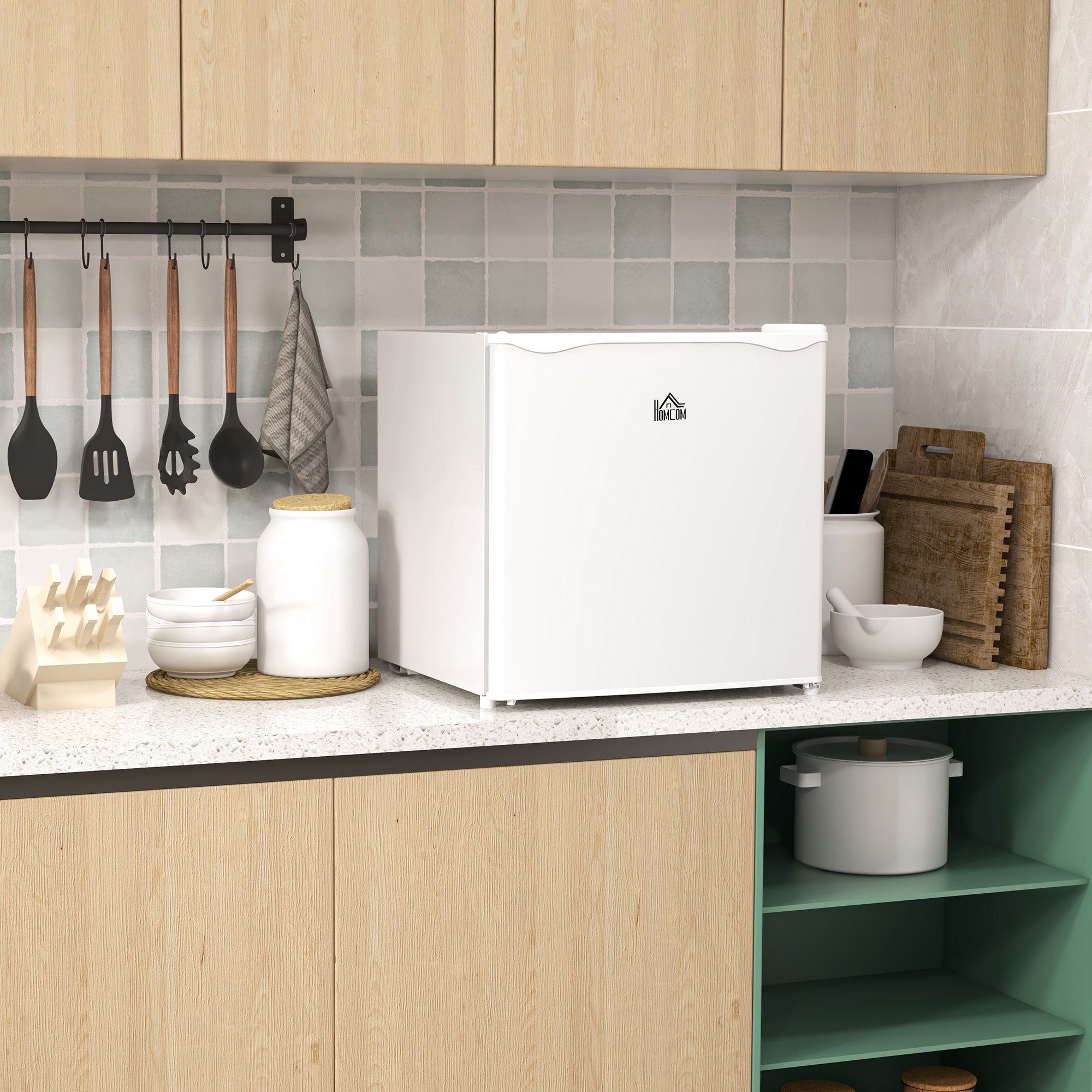 HOMCOM 35L Mini Freezer, -24â„ƒ to -14â„ƒ Temperature - White