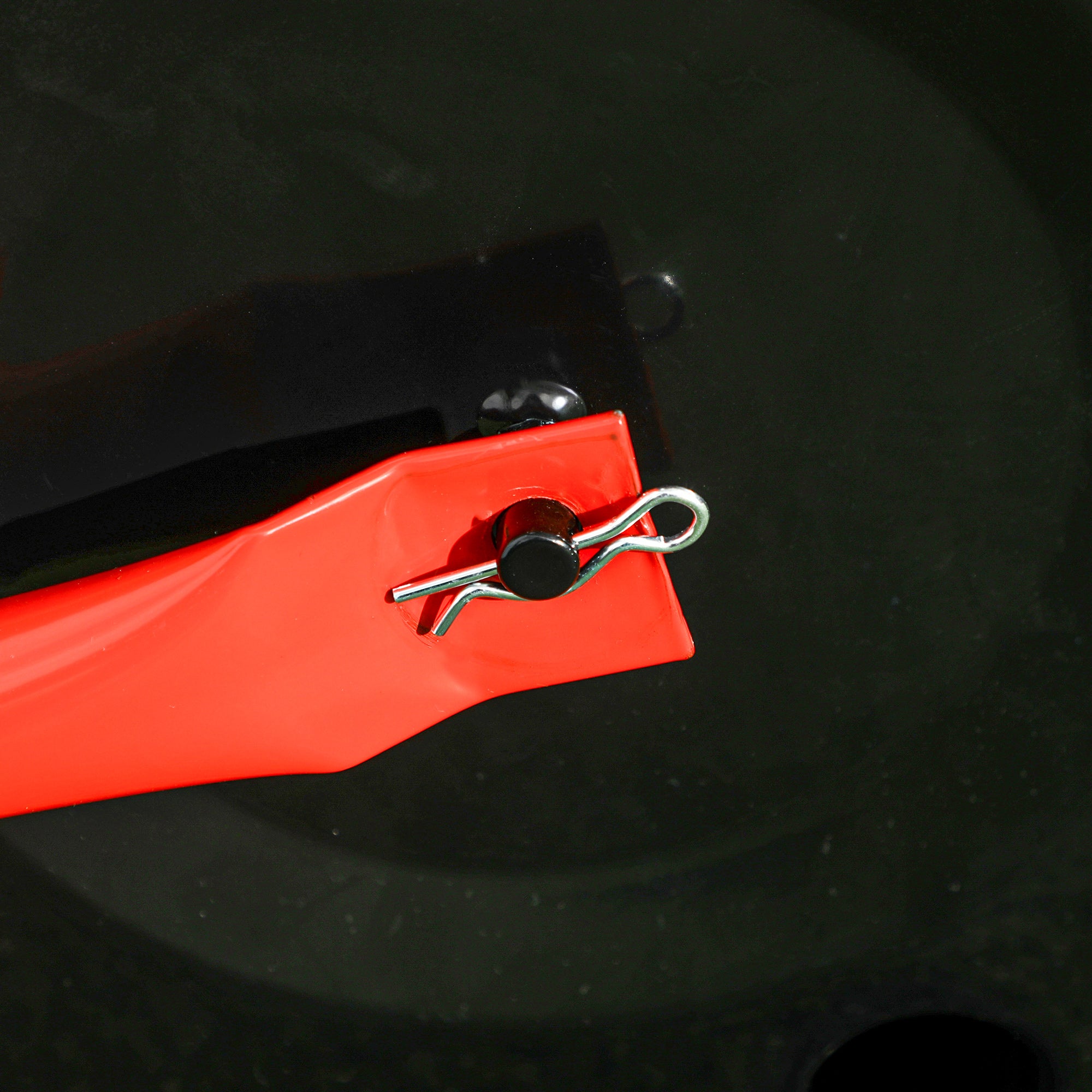 Outsunny 38L Fillable Cylinder Steel Lawn Roller - Red