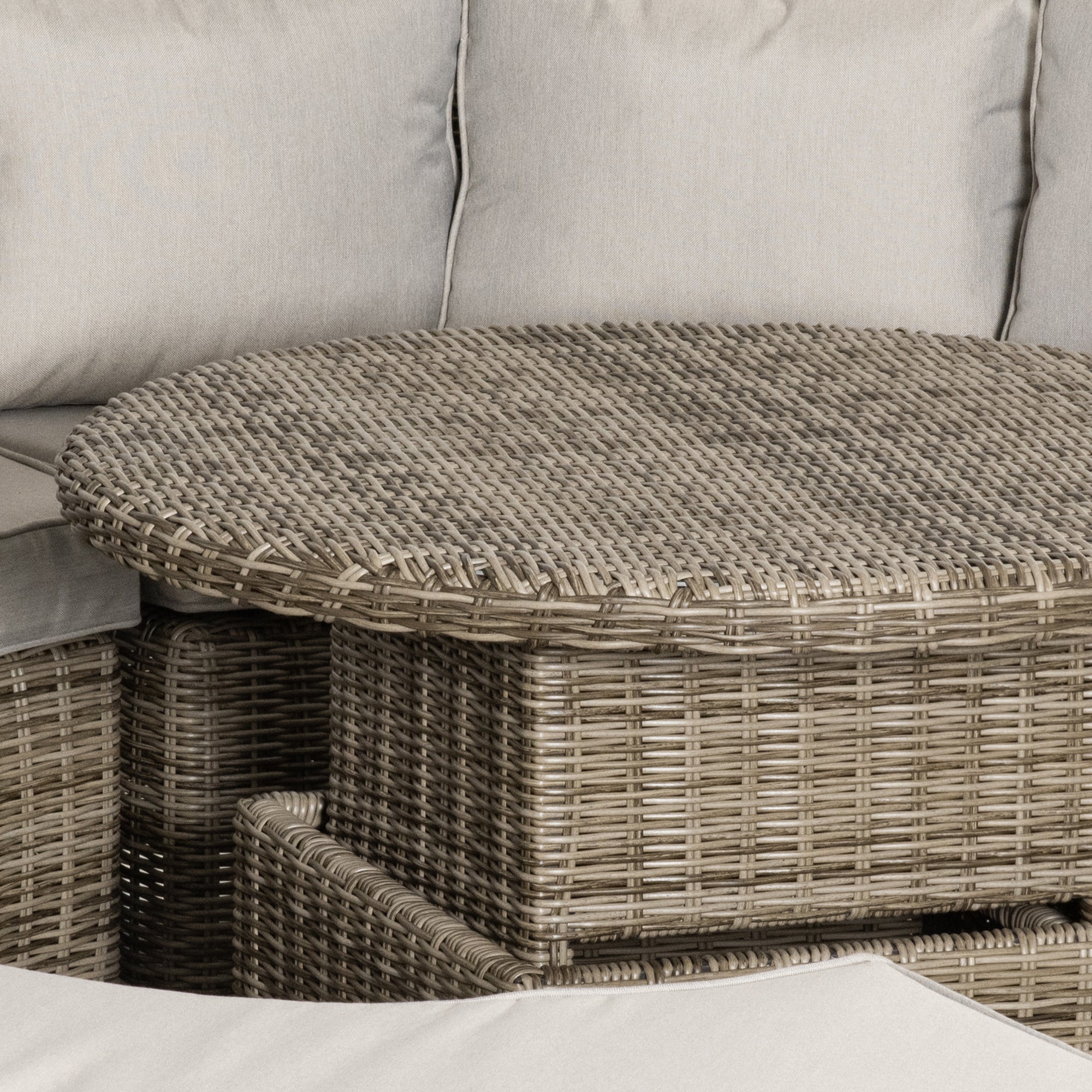 Outsunny 5 Pieces Outdoor PE Rattan Round Garden Daybed with Cushions, Aluminium Patio Furniture Set Lounge Chair Conversation Sofa Set with Liftable Coffee Table and Protect Cover, Grey