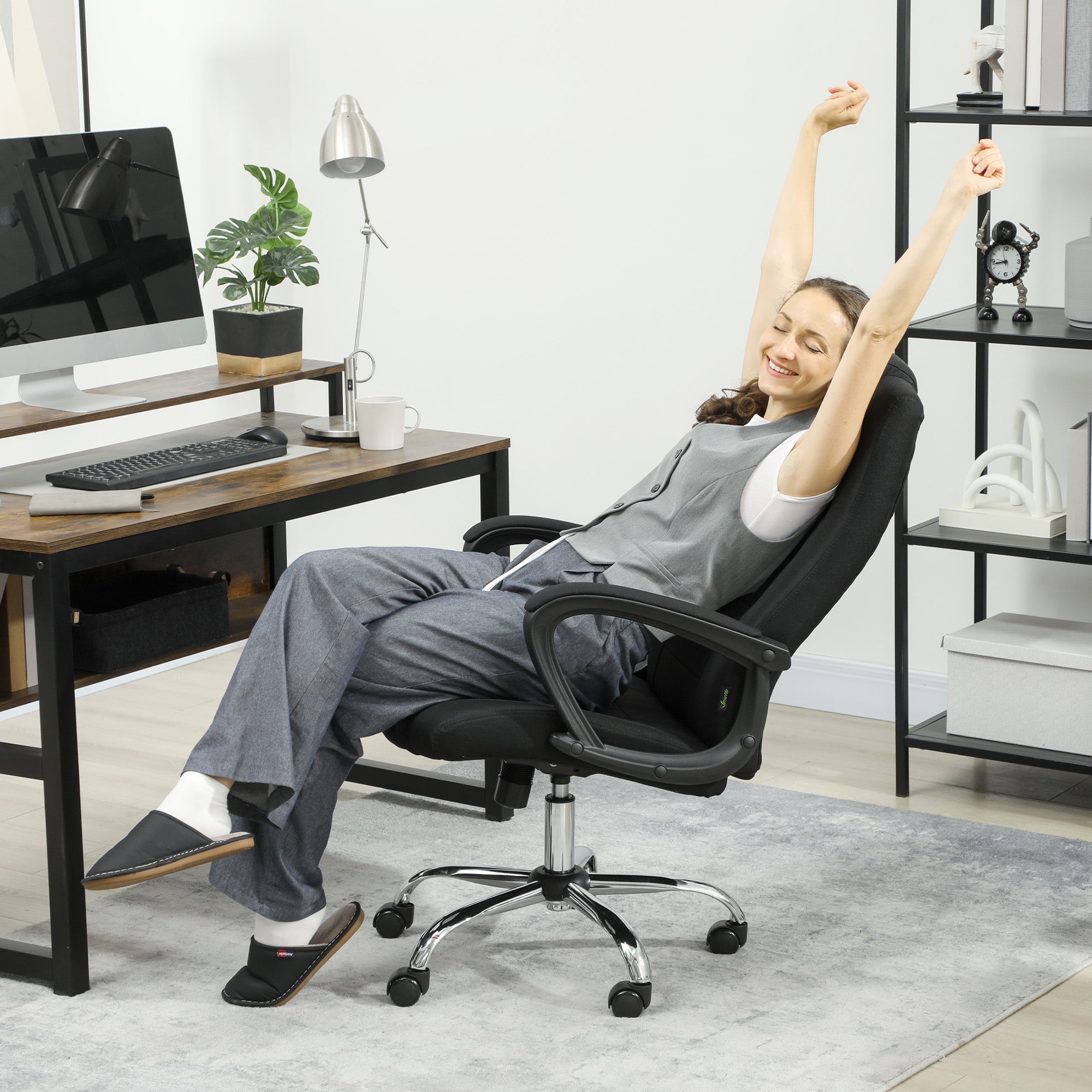 Vinsetto Linen-Look Swivel Office Chair - Black