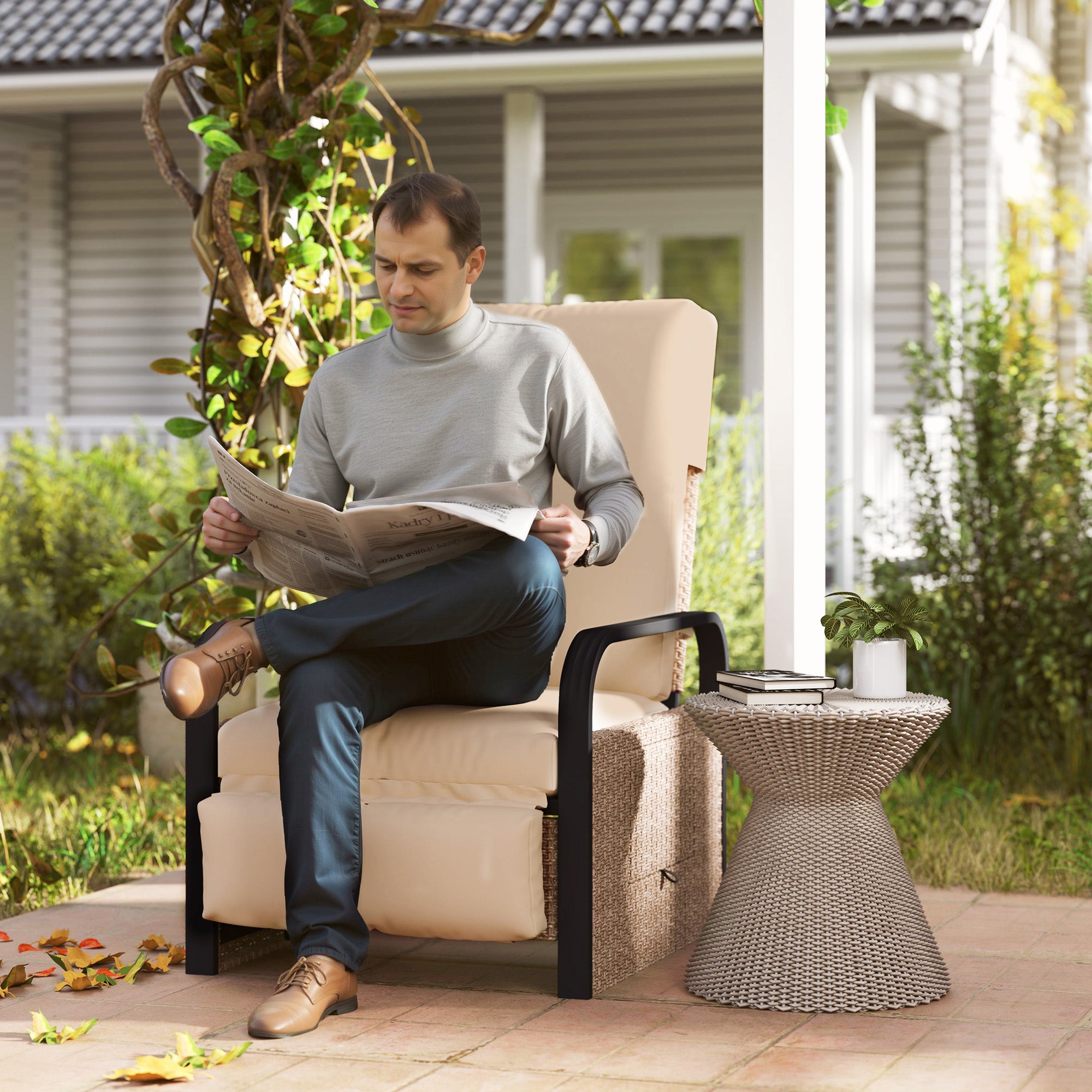 Outsunny 140√Ç¬∞ Reclining Rattan Armchair - Brown/Khaki