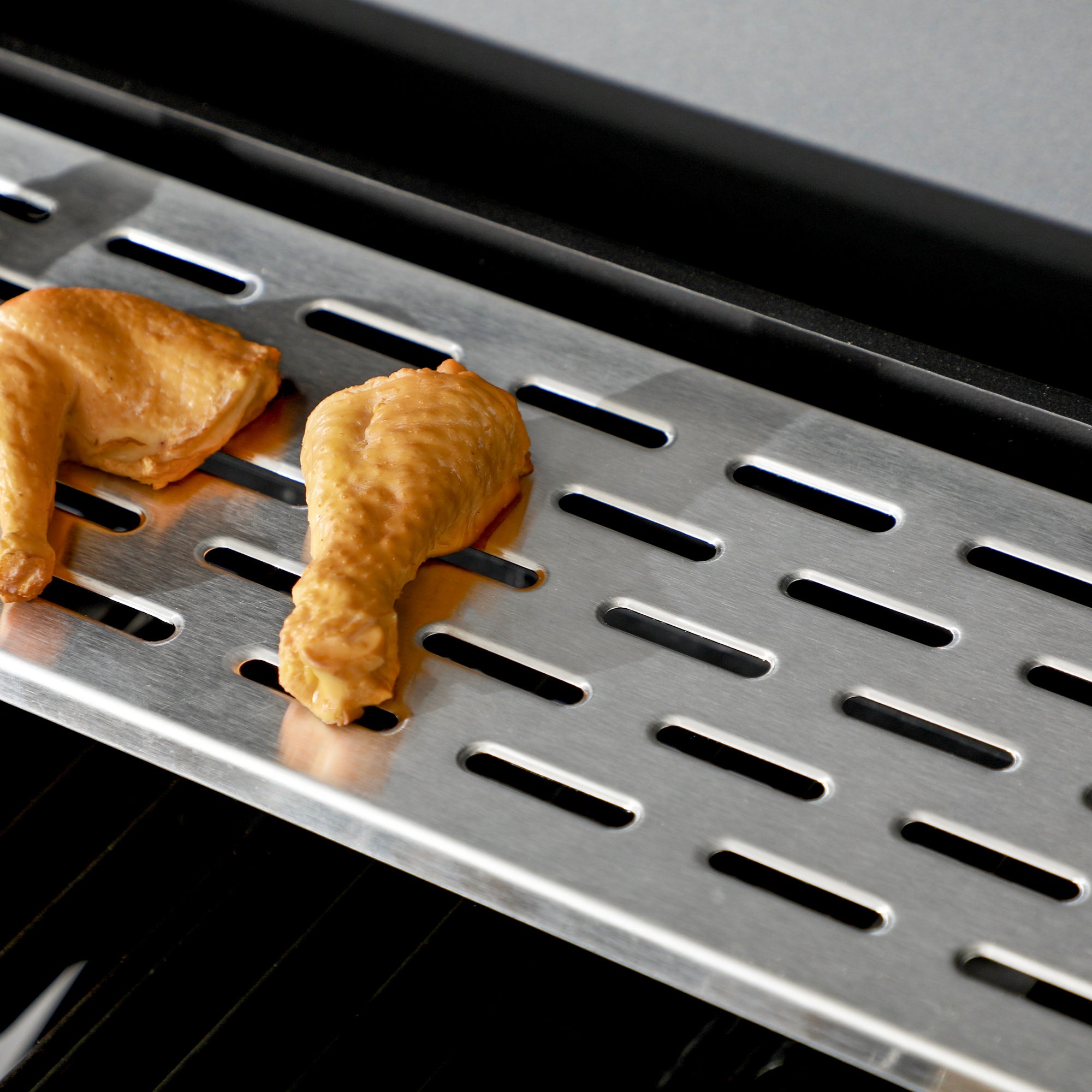 Outsunny 12kW Deluxe Duo Gas BBQ, with Grill, Plancha and Side Burner - Black