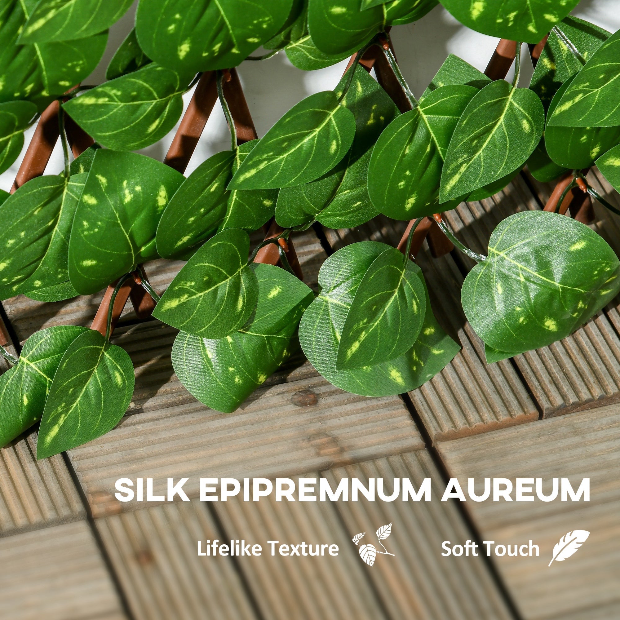 Outsunny Set of 2 Expandable Artificial Trellis Hedges â Realistic Leaf Privacy Screen, 2 x 1 m