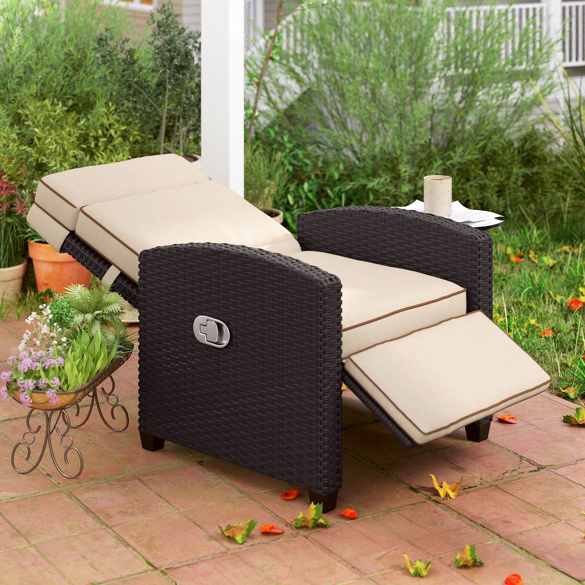 Outsunny 145√Ç¬∞ Reclining Rattan Armchair, with Footrest - Brown/Khaki