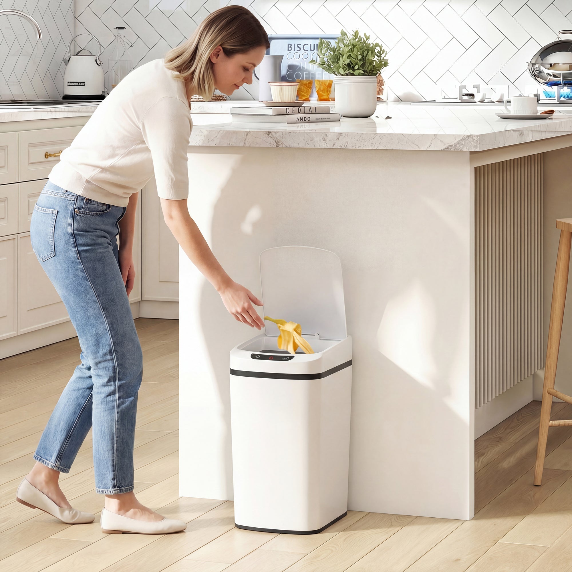 HOMCOM 12L Sensor Bin, Automatic Touchless Motion Sensor Kitchen Bin with Fingerprint Resistant Stainless Steel, White