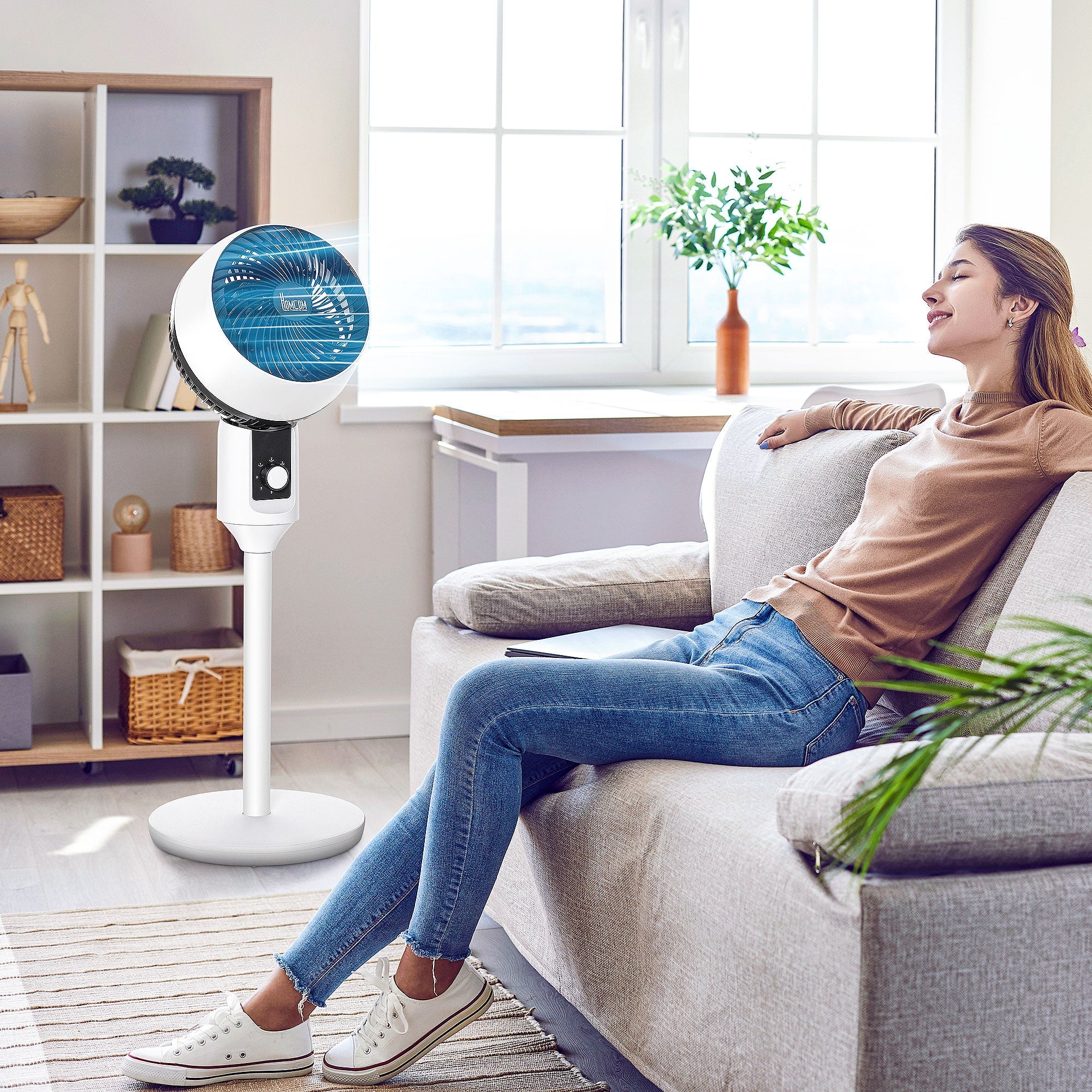 HOMCOM 9'' Air Circulator Fan 3 Speed, 70Â° Oscillation 90Â° Vertical Tilt, Carry Handle, Pedestal Fan, Pedestal Fan for Living Room, Bedroom, Office, White and Black