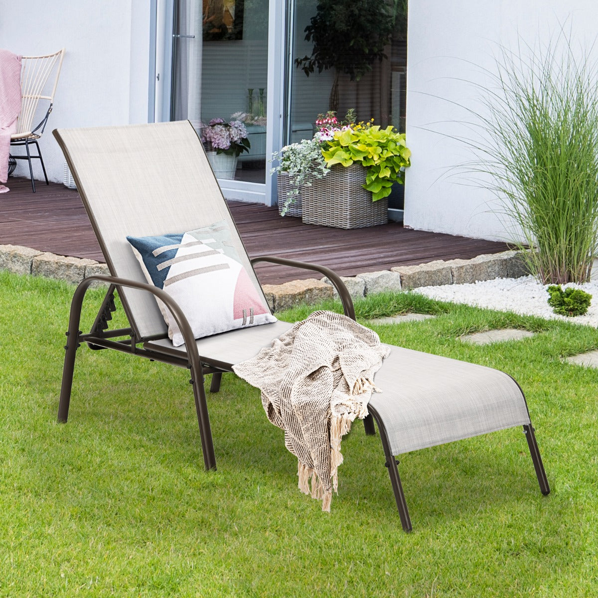 Versatile Chaise Lounge Chair with 5 Adjustable Positions Iron Construction-Grey