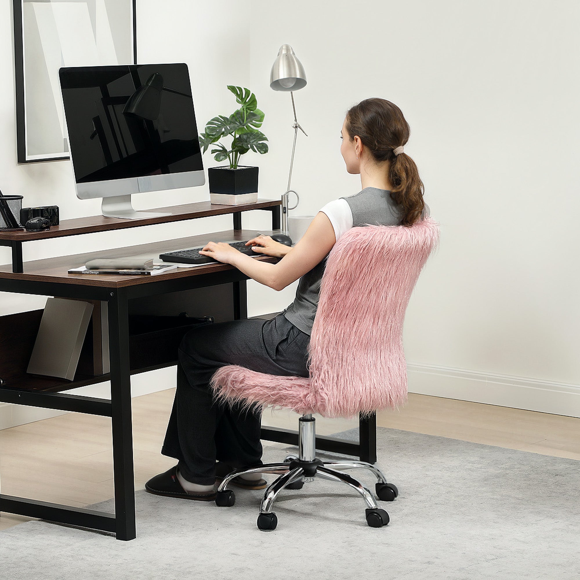 HOMCOM Plush Office Desk Chair, Modern Armless Swivel Vanity Chair with Adjustable Height for Home Office, Bedroom, Living Room, Pink