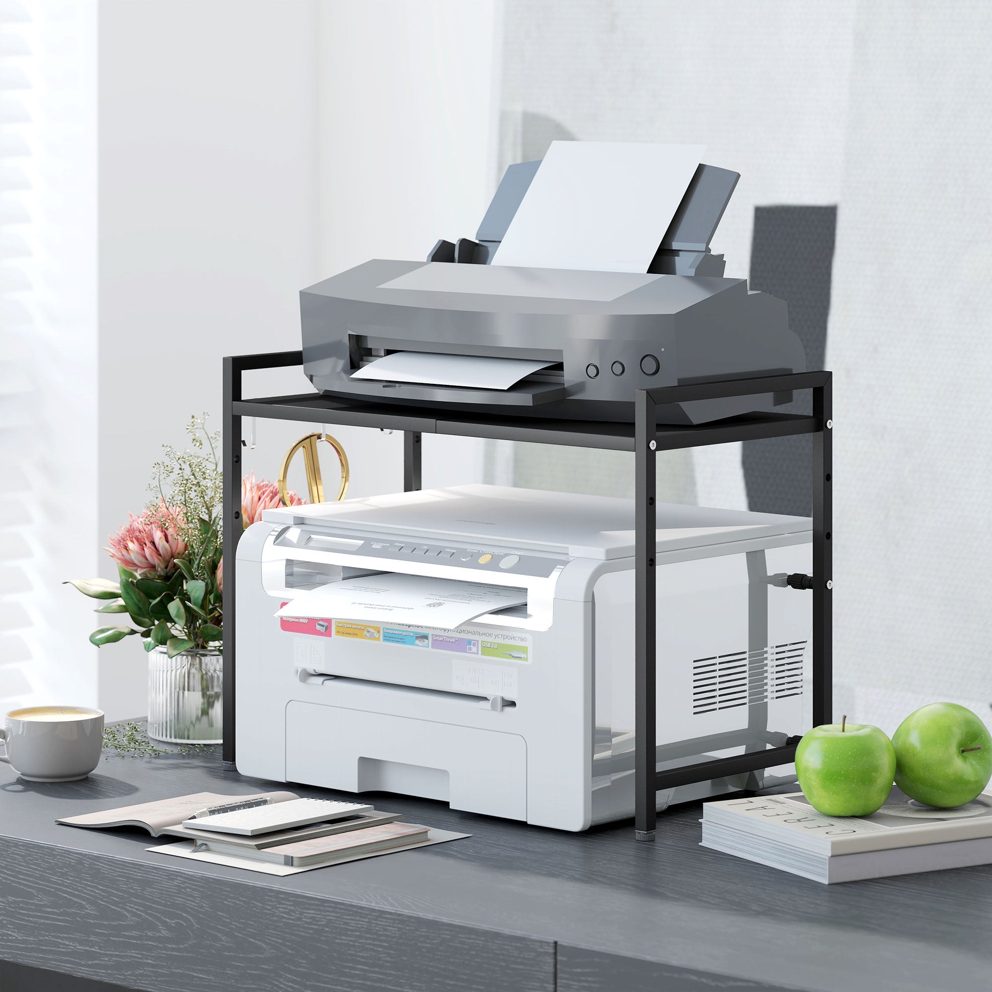 HOMCOM Expandable Microwave Oven Rack with 3 Hooks - Black