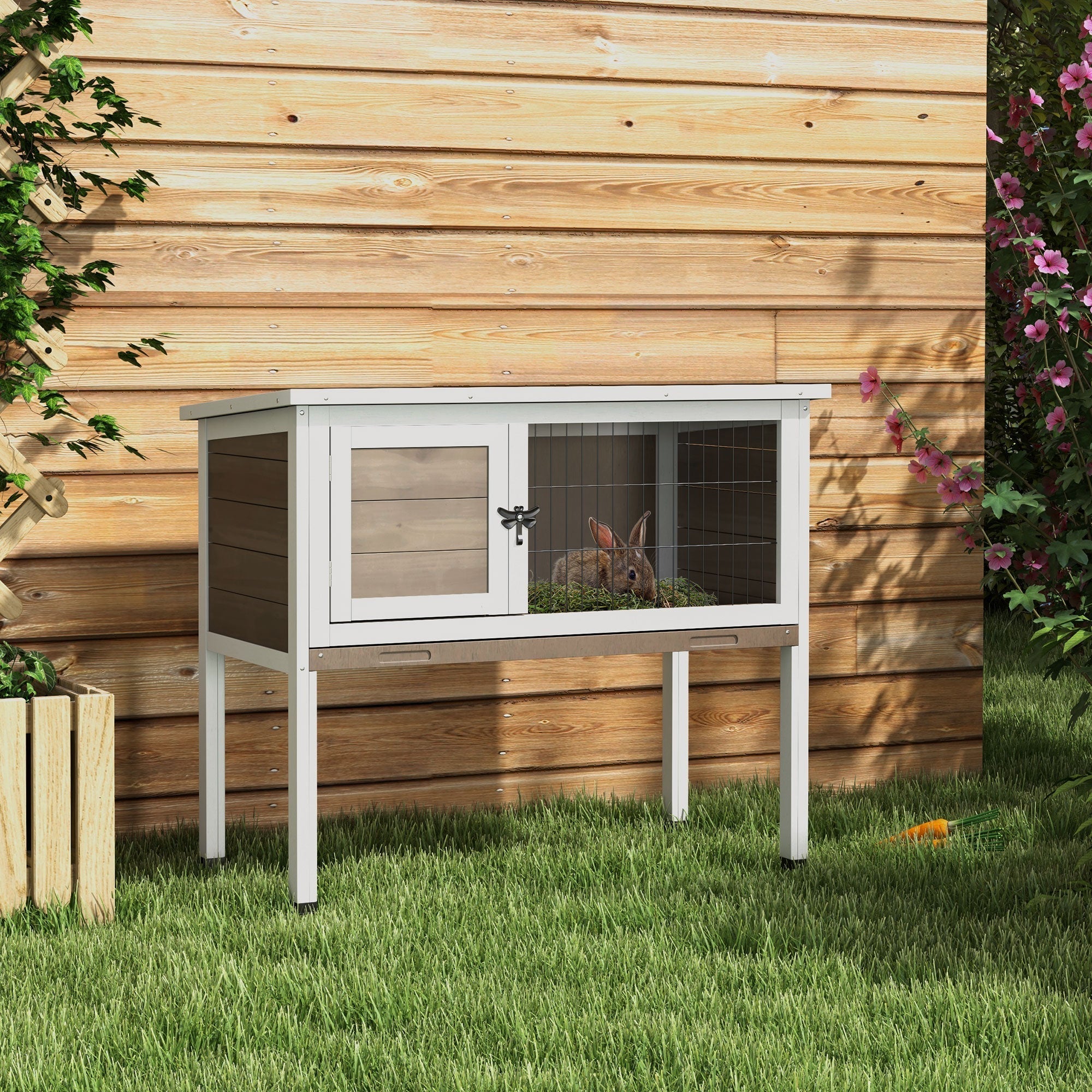 PawHut Wooden Guinea Pig Hutch, Small Animal Cage with Slide-out Tray, Openable Asphalt Roof, 84 x 43 x 70cm, Brown