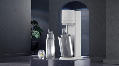 Sodastream Duo Sparkling Water Maker Machine, with 1 Litre Reusable BPA-Free Plastic Water Bottle + 1 L Glass Carafe & 60 Litre CO2 Gas Cylinder White