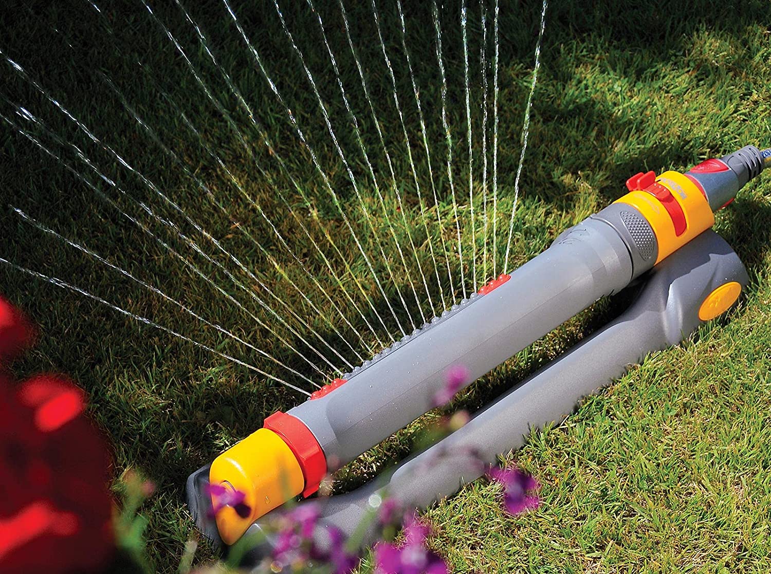 Hozelock 2986P0000 Pro Aquastorm Rectangular Sprinkler for 200m², Grey –  Infyniti Home
