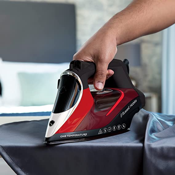 Russell Hobbs 25090 One Temperature Steam Iron, 2600 W, Red/Black