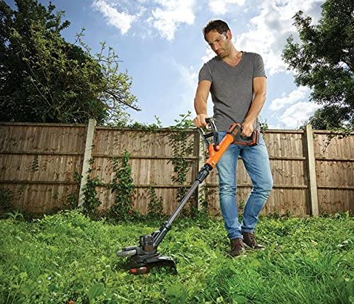 BLACK+DECKER String Grass Trimmer, Cordless 28 cm. 2.0Ah Lithium Ion Battery, Orange, STC1820PC-GB