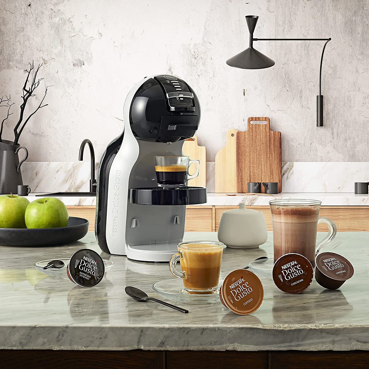  De'Longhi NESCAFÉ Dolce Gusto Genio Single Serve Coffee Maker  and Espresso Machine - 21oz Capacity – Capsule Based: Combination Coffee  Espresso Machines: Home & Kitchen